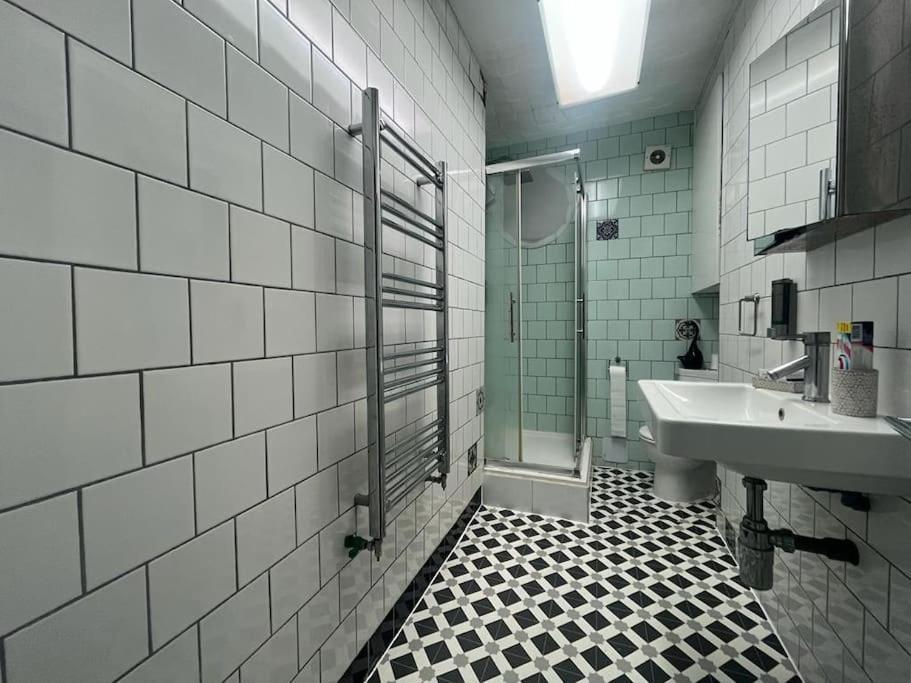Tree Studio Apartment Barbican F3 London Ngoại thất bức ảnh